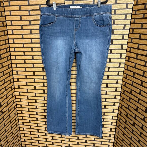 Torrid‎ Slim Boot Jeans Size 2R - Picture 1 of 10